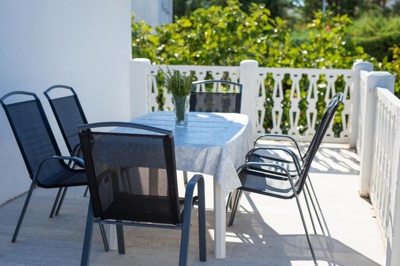 Apartment Drazana Veglia Exterior foto