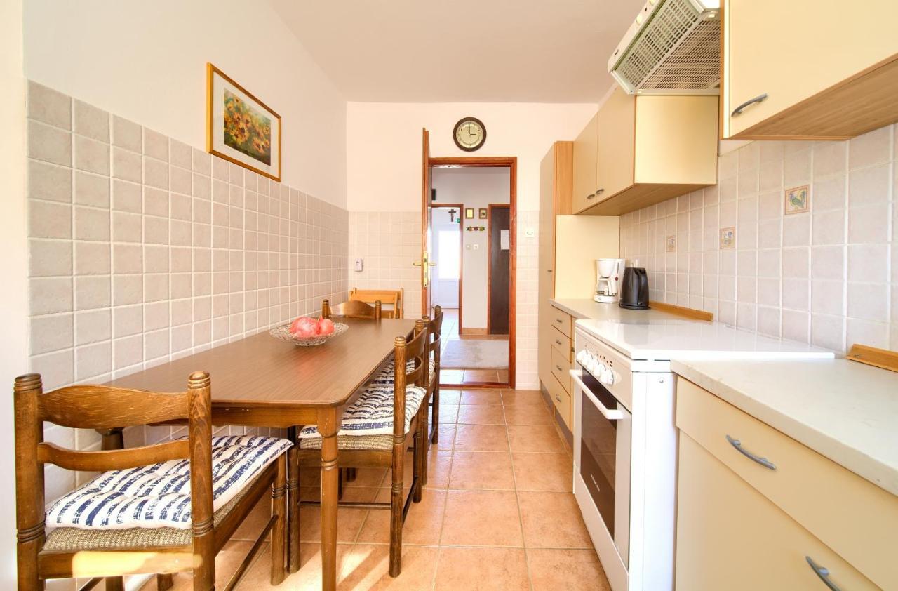 Apartment Drazana Veglia Exterior foto